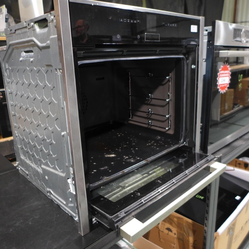 3195 - Neff  Single Multifunction Oven - Slide & Hide (Missing Shelves/ Heavy Usage) H595xW596xD548 N70, mo... 