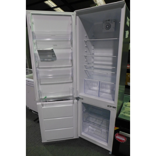 3214 - Zanussi 70/30 Fridge Freezer - Low Frost - Model ZNFN18ES3,  H1772xW546xD549, Original RRP £557.50 i... 