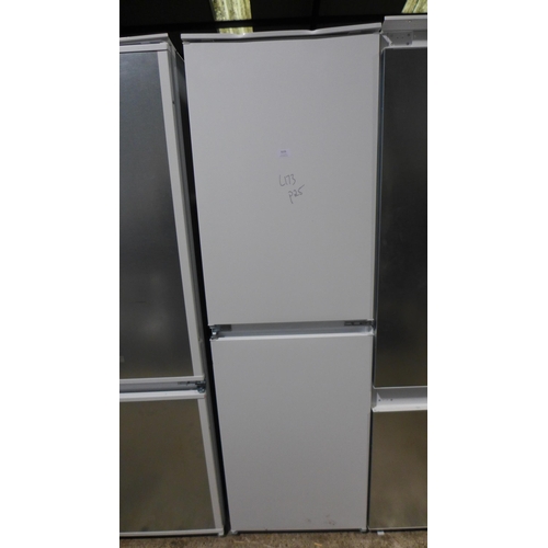 3225 - Zanussi 50/50 Fridge Freezer - Low Frost (H1772xW548xD549) - model no.:- ZNFN18FS5, original RRP £44... 