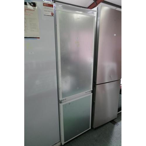 3236 - Zanussi 70/30 Fridge Freezer - Frost Free - Model ZNNN18ES3  H1772xW546xD549, model no -, Original R... 