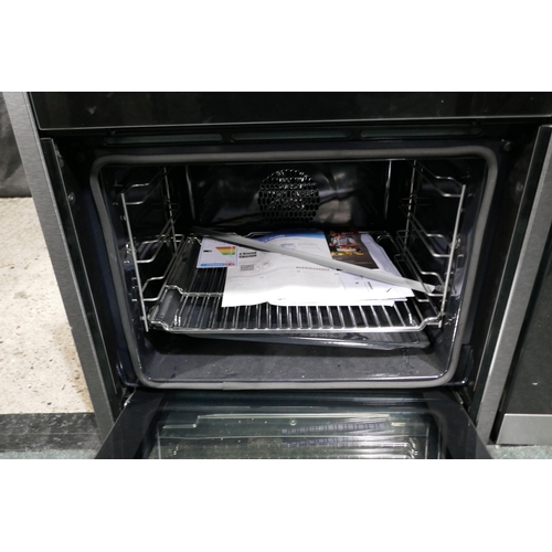 3275 - Neff N70 Single Multifunction Pyrolytic Oven - Slide & Hide (Door Requires Attention) Model B54CR70G... 