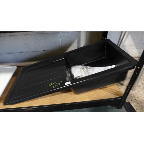 3011 - Black Ceramic Sink With Drainer (425-206) *This lot is subject to VAT