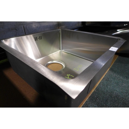 3023 - Square Metal Frame Undermount Sink (425-49) *This lot is subject to VAT