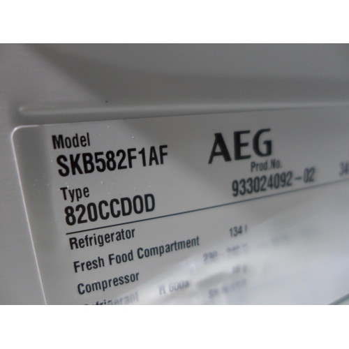 3060 - AEG Optispace Built Under Fridge (H819xW596xD547) - model no.:- SKB582F1AF, original RRP £382.50 inc... 