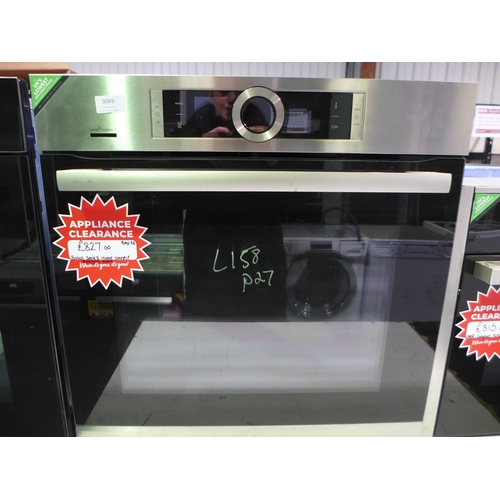 3069 - Bosch  Serie 8 Home Connect Single Pyrolytic Oven H595xW595xD548, model no -HBG6764S6B, Original RRP... 