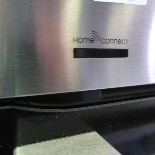 3069 - Bosch  Serie 8 Home Connect Single Pyrolytic Oven H595xW595xD548, model no -HBG6764S6B, Original RRP... 