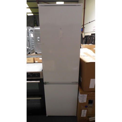 3160 - Zanussi 70/30 Integrated Fridge Freezer - Low Frost ( Model ZNFN18ES3), original RRP £557.5 inc. VAT... 