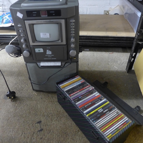 2238 - The Singing Machine (STVG-500) karaoke machine /cassette player and recorder