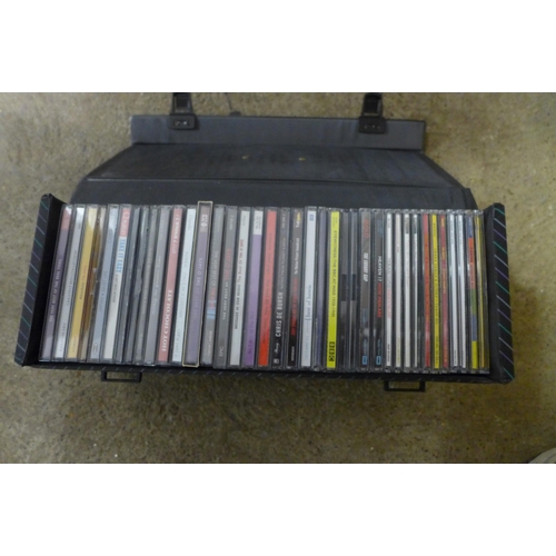 2238 - The Singing Machine (STVG-500) karaoke machine /cassette player and recorder