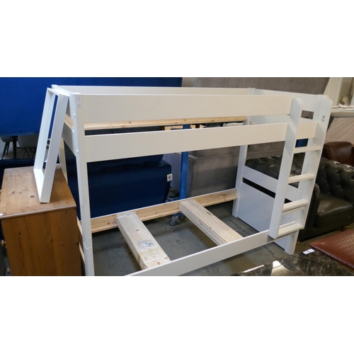 1550 - White Stompa bunk beds * this lot is subject to VAT