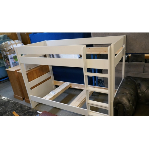 1550 - White Stompa bunk beds * this lot is subject to VAT