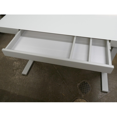 1433 - A White Power Adjustable Height Tech Desk, original RRP £249.99 + VAT (4196-22) *This lot is subject... 