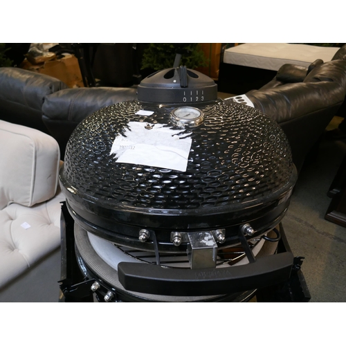 1527 - 24  Kamado Grill Black, original RRP £608.33 + VAT (4195-1) * This lot is subject to VAT