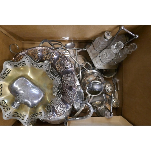 1089 - Two boxes of silver plate, pewter and other metalwares, including tea services, cruet sets, small hi... 