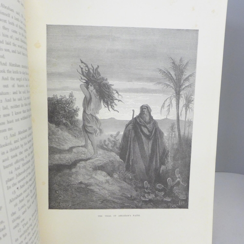 770 - A large family Bible, loose board, with illustrations by Gustave Dore, 167/485