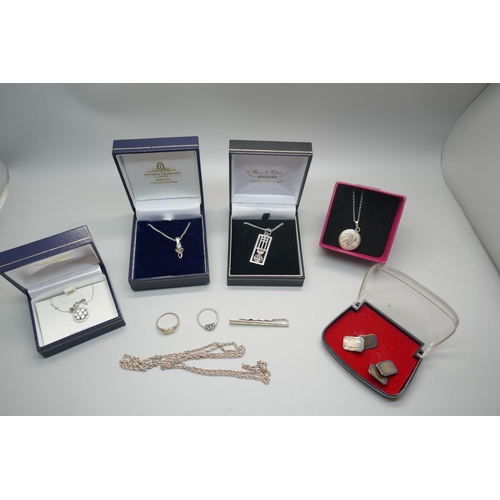 868 - Assorted silver jewellery including Rennie Mackintosh