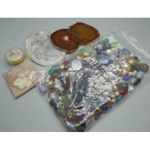 870 - Assorted gemstones, etc.