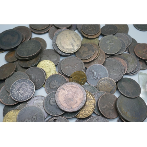 890 - A collection of mainly 19th Century coins and tokens including an 1850 a Bank of Upper Canada half-p... 