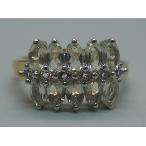 907 - A silver gilt, serenite and topaz ring, S