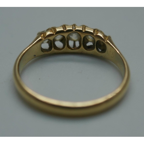 920 - A Victorian 18ct gold and diamond ring, approximately 0.50ct diamond weight, Birmingham 1895, 2.6g, ... 