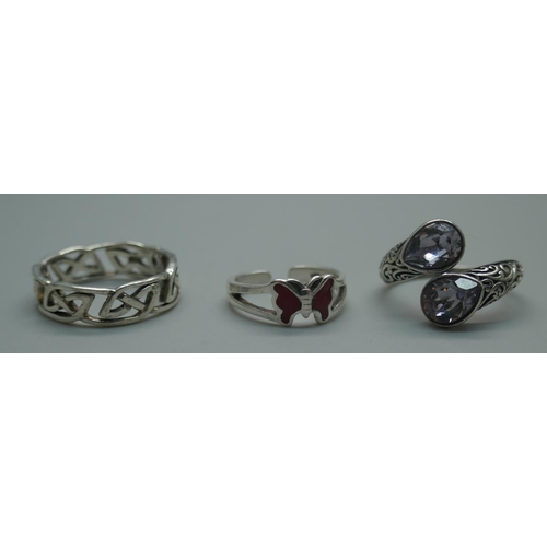 927 - Five silver rings