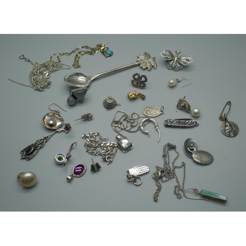 949 - Silver and white metal jewellery and a spoon, a/f, (60g for scrap)