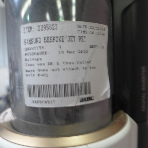 3013 - Samsung Bespoke Stick Vacuum Cleaner With Battery (Damaged Head), Original RRP £499.99 + VAT (315-15... 