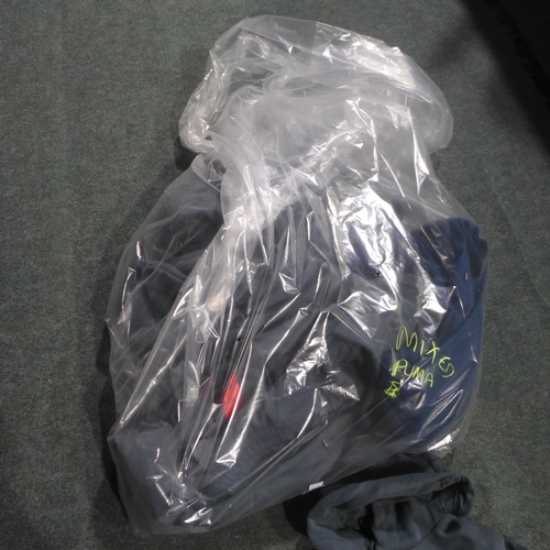 3173 - A large bag of mixed style/size Puma clothing * This lot is subject to VAT