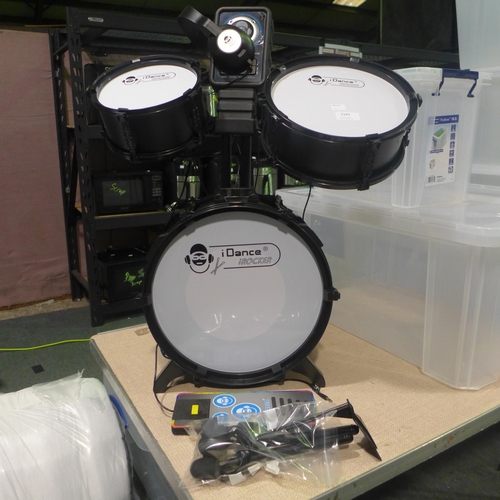 3345 - IDance IRocker mini drum kit with drumsticks and power lead