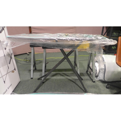 3348 - Minky Ergo Pro One ironing board