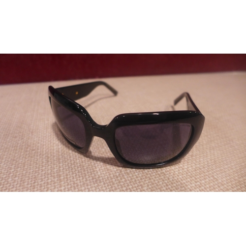 3134 - Marc Jacobs Black Plastic Sunglasses - Model 647/S 807  (315-147) *This lot is subject to VAT