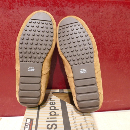 3397 - A pair of Kirkland Signature shearling slippers (size UK 9) * This lot is subject to VAT