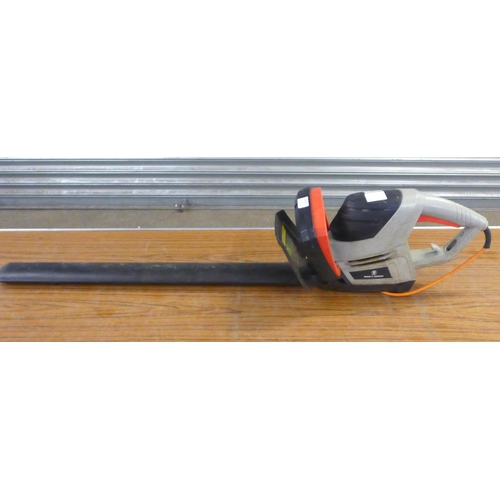 2237 - A Spear & Jackson hedge trimmer (HTEG23-660)