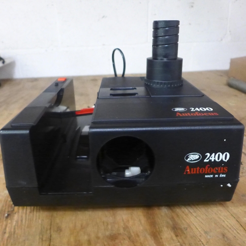 2261 - A Boots 2400, auto focus slide projector