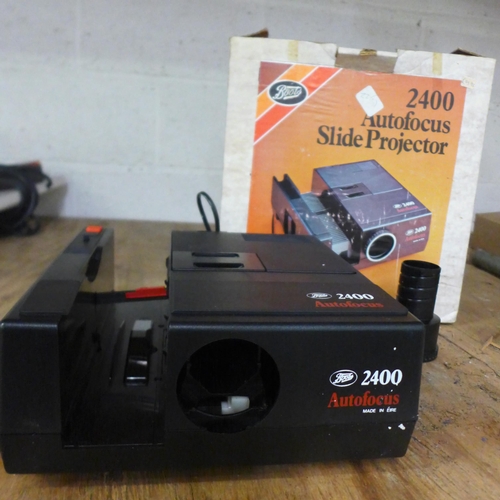 2261 - A Boots 2400, auto focus slide projector