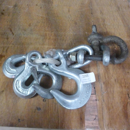 2265 - Steel forged chain hoist lifting hooks