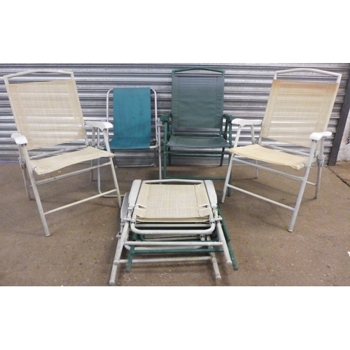 2336 - 7 Folding garden chairs