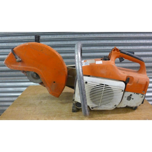 2350 - A Stihil TS400 2-stroke petrol cut off saw