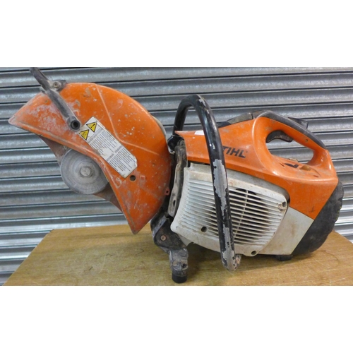 2352 - A Stihl TS410 2-stroke petrol cut off saw