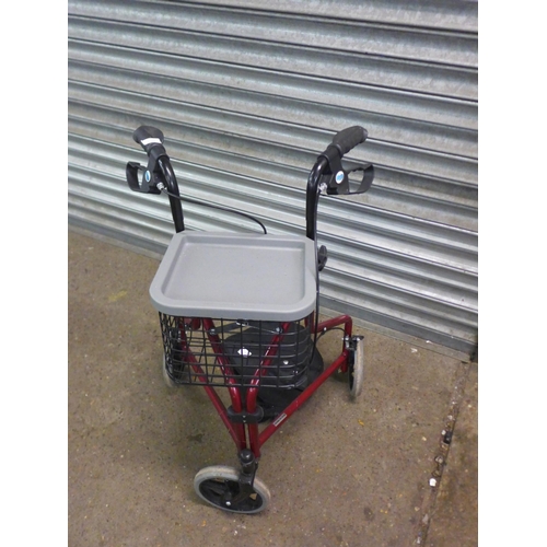 2361 - A 3-wheel walker frame/rollator