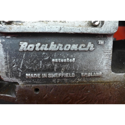 2001 - A Rotabroach 110v magnetic hole cutting system