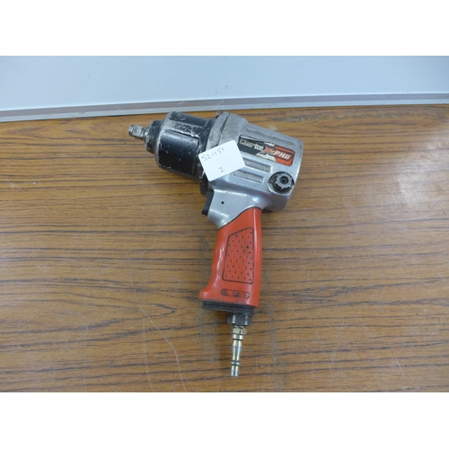 2031 - 3 Pneumatic garage tools including a Clarke Air needle scaler, a Clarke X Pro CAT 131 1/2