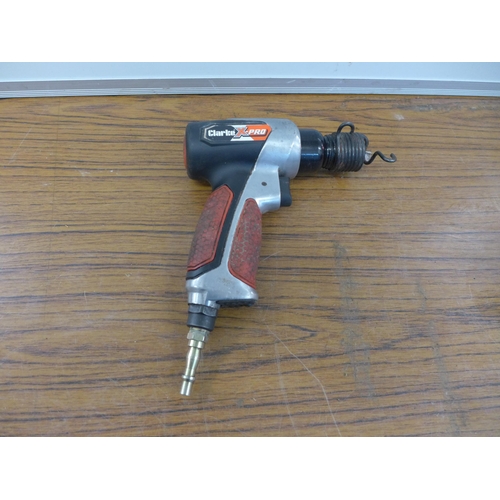 2031 - 3 Pneumatic garage tools including a Clarke Air needle scaler, a Clarke X Pro CAT 131 1/2