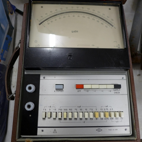 2034 - An L14311 ampere voltmeter