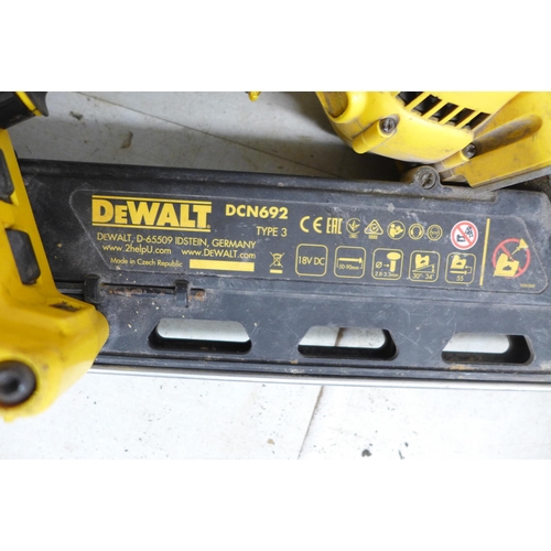 2052 - A Dewalt DCN692 18v XR brushless framing nailer