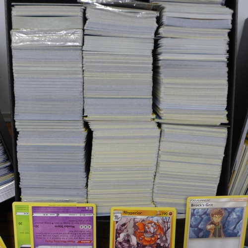 2076 - A collection of more than 4500 assorted Pokémon cards and other collectable cards