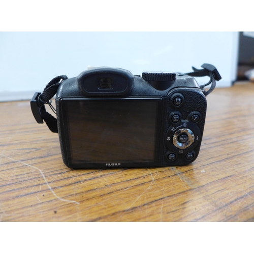 2106 - A Fujifilm Finepix S2970 digital camera