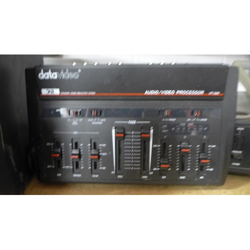 2155 - An Aiwa CD-N430K compact disc stereo system, a Sony MHC-710 mini hi-fi component system, a Datavideo... 