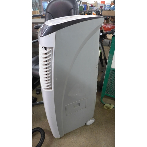 2177 - An Electriq Slim30i 240v air cooler