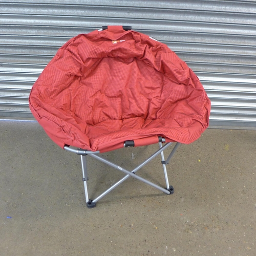 2396 - A Hi-Gear large collapsible chair